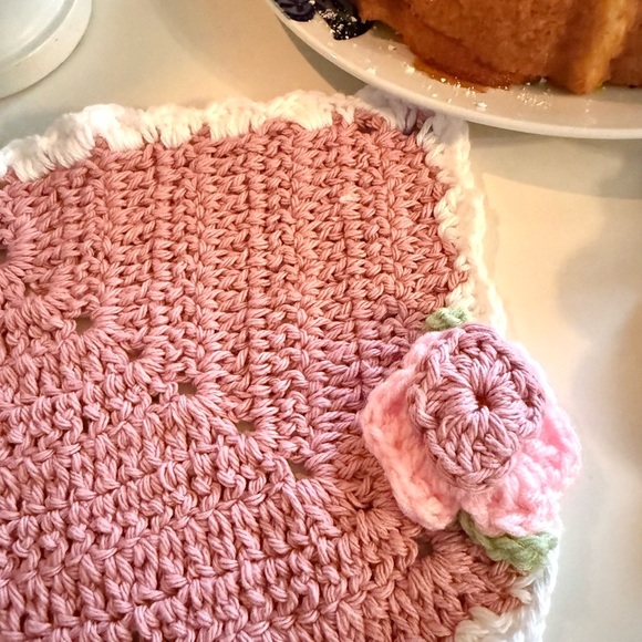 Handmade Crochet Pot Holder Set – 100% Cotton – Kitchen Decor - Picture 2 of 7